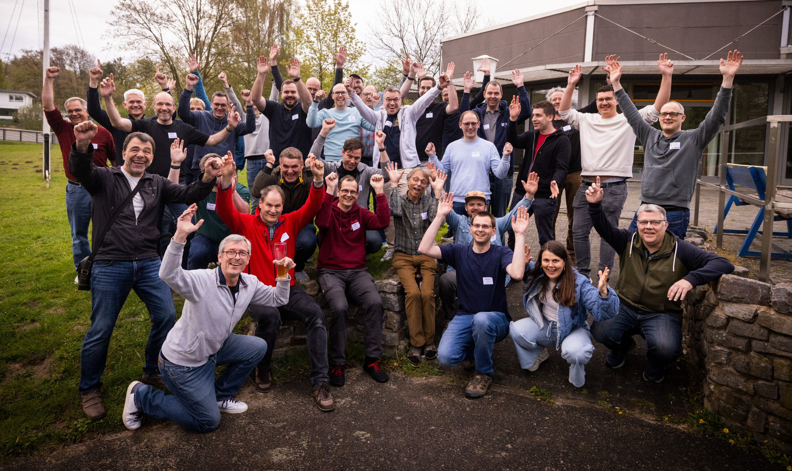 Teilnehmende des evcc Community Treffens 2026 vor dem ORV Osnabrück